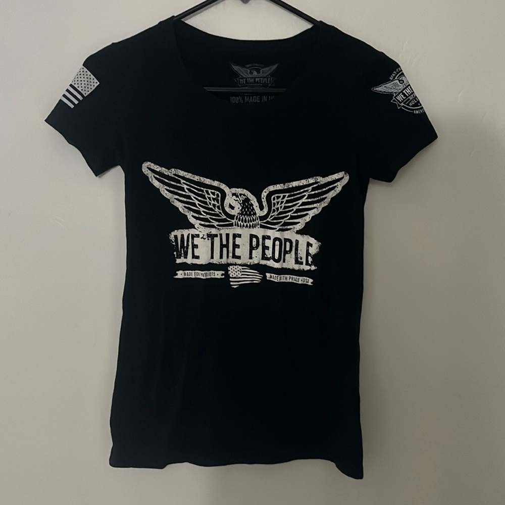 Ladies small “we the people“ T-Shirt